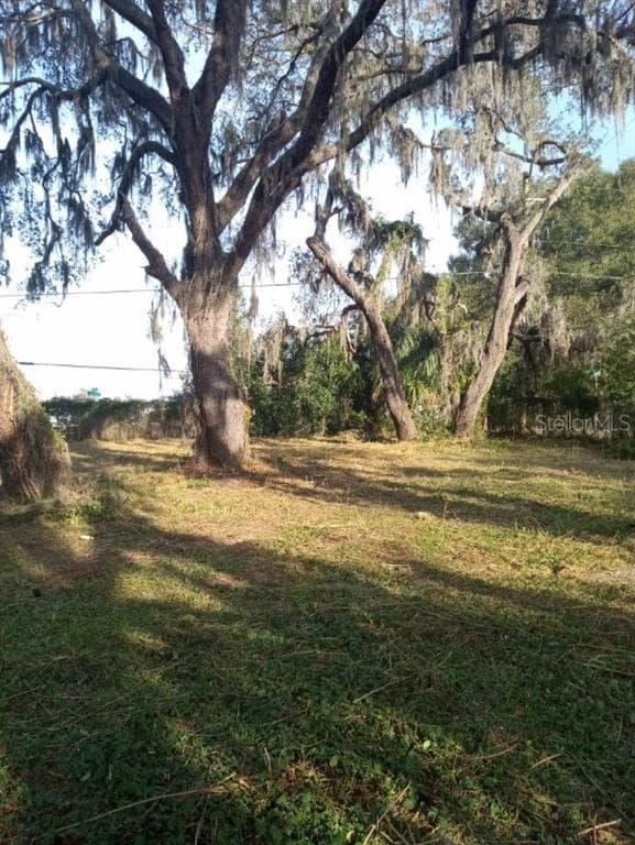 9422 GREYSTONE ROAD THONOTOSASSA, FL 33592