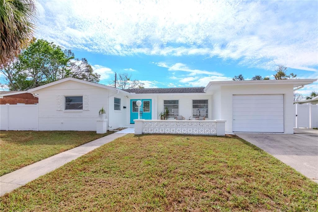 5912 32ND AVENUE N ST PETERSBURG, FL 33710