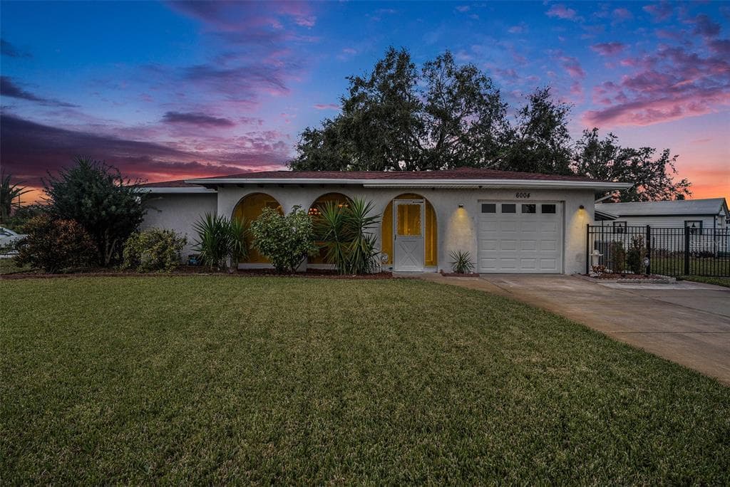 6004 1ST AVENUE W BRADENTON, FL 34209