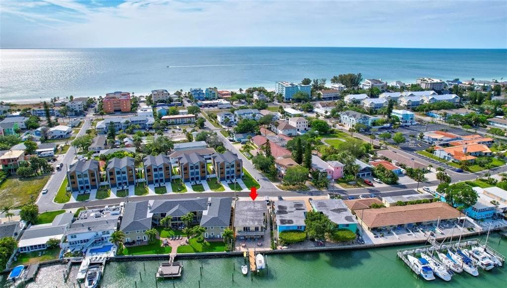 2211 BAY BOULEVARD INDIAN ROCKS BEACH, FL 33785