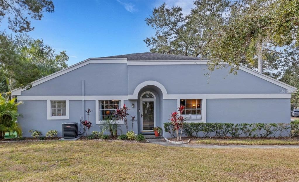 192 WICKFORD STREET E SAFETY HARBOR, FL 34695