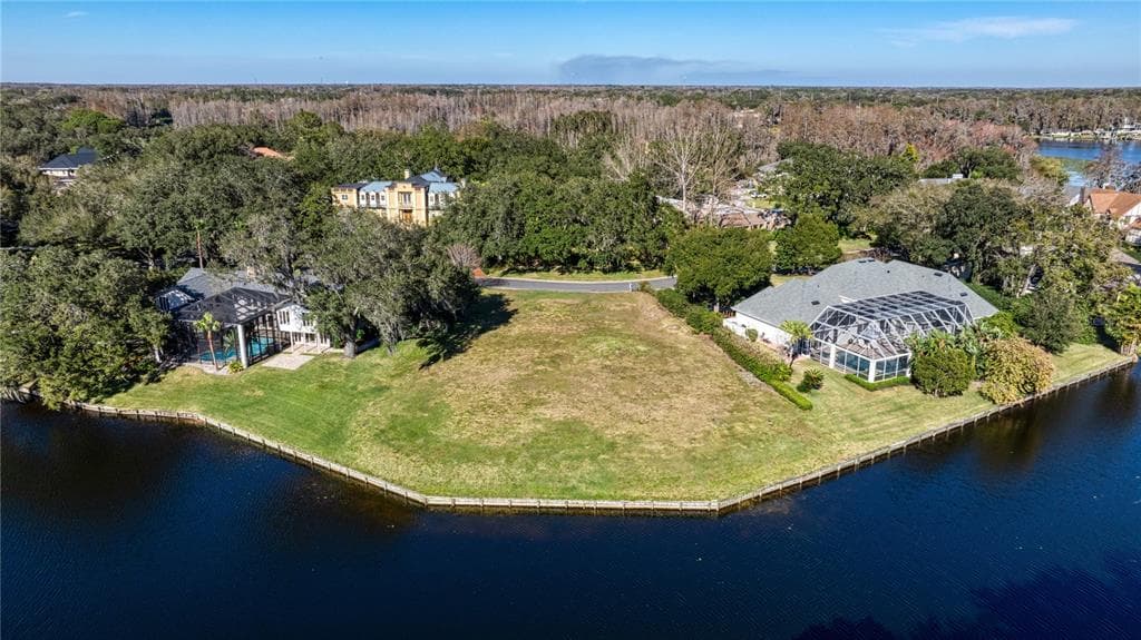 814 TARAY DE AVILA TAMPA, FL 33613