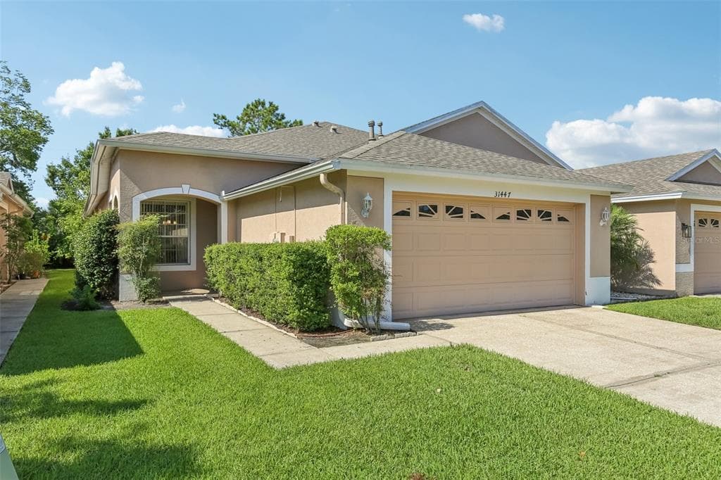 31447 SHAKER CIRCLE WESLEY CHAPEL, FL 33543