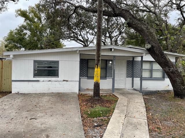 10103 N LANTANA AVENUE TAMPA, FL 33612