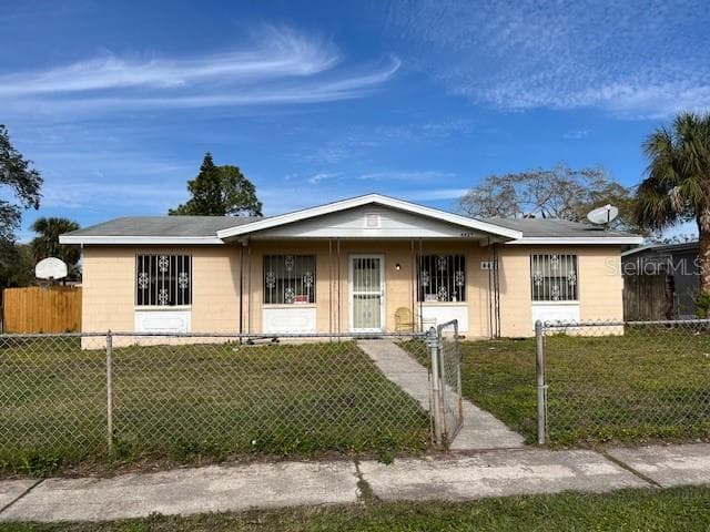 4427 W VARN AVENUE TAMPA, FL 33616