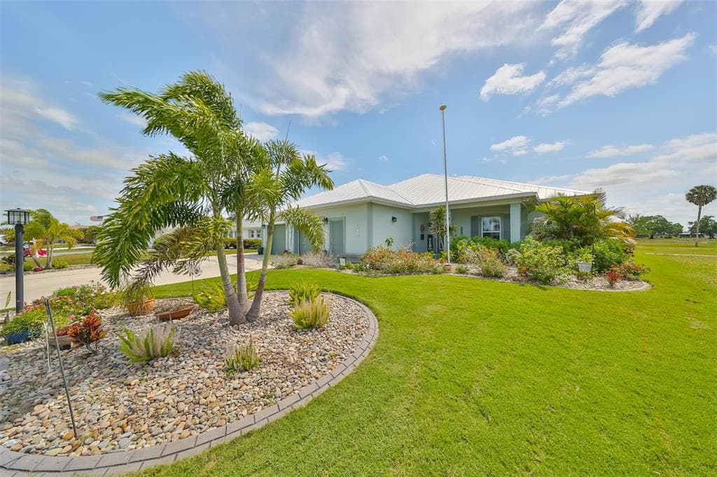 676 ALLEGHENY DRIVE SUN CITY CENTER, FL 33573