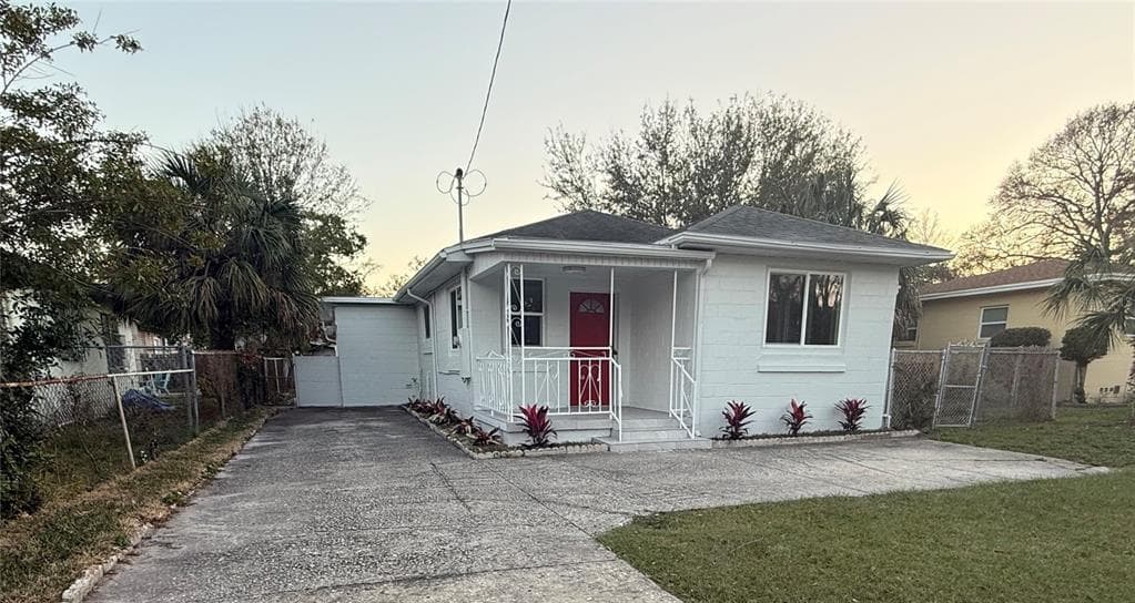 1904 W SAINT LOUIS STREET TAMPA, FL 33607
