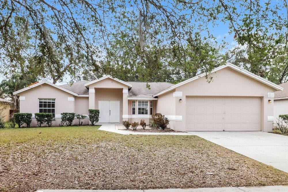 154 WINSTON MANOR CIRCLE SEFFNER, FL 33584