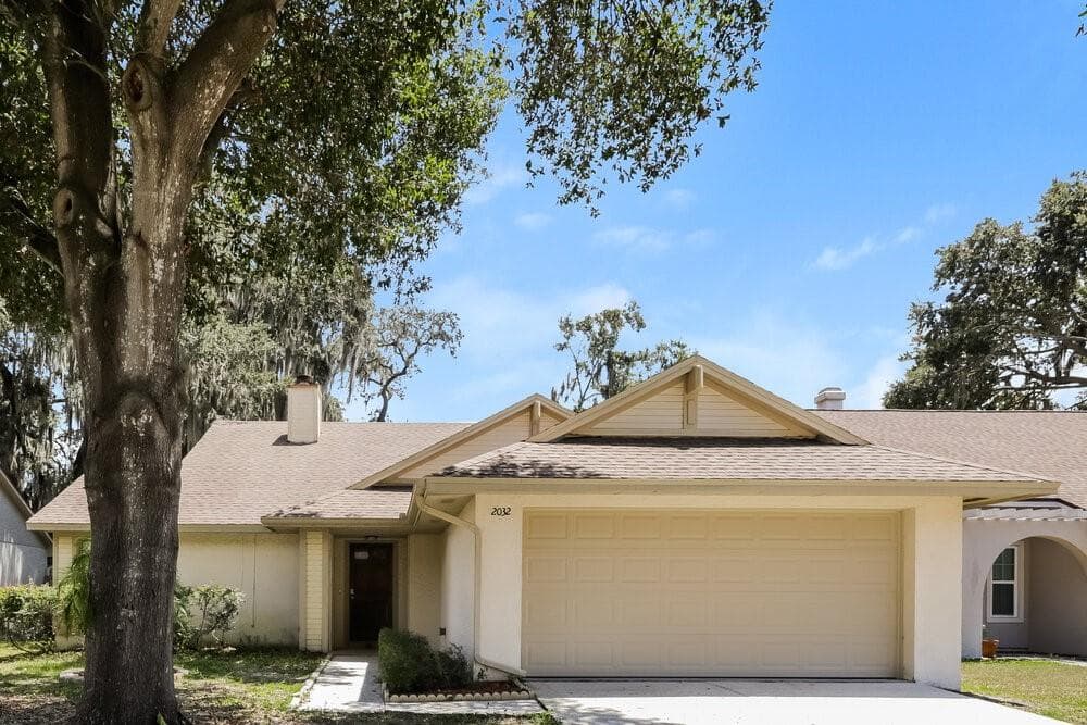 2032 SHADOW PINE DRIVE BRANDON, FL 33511