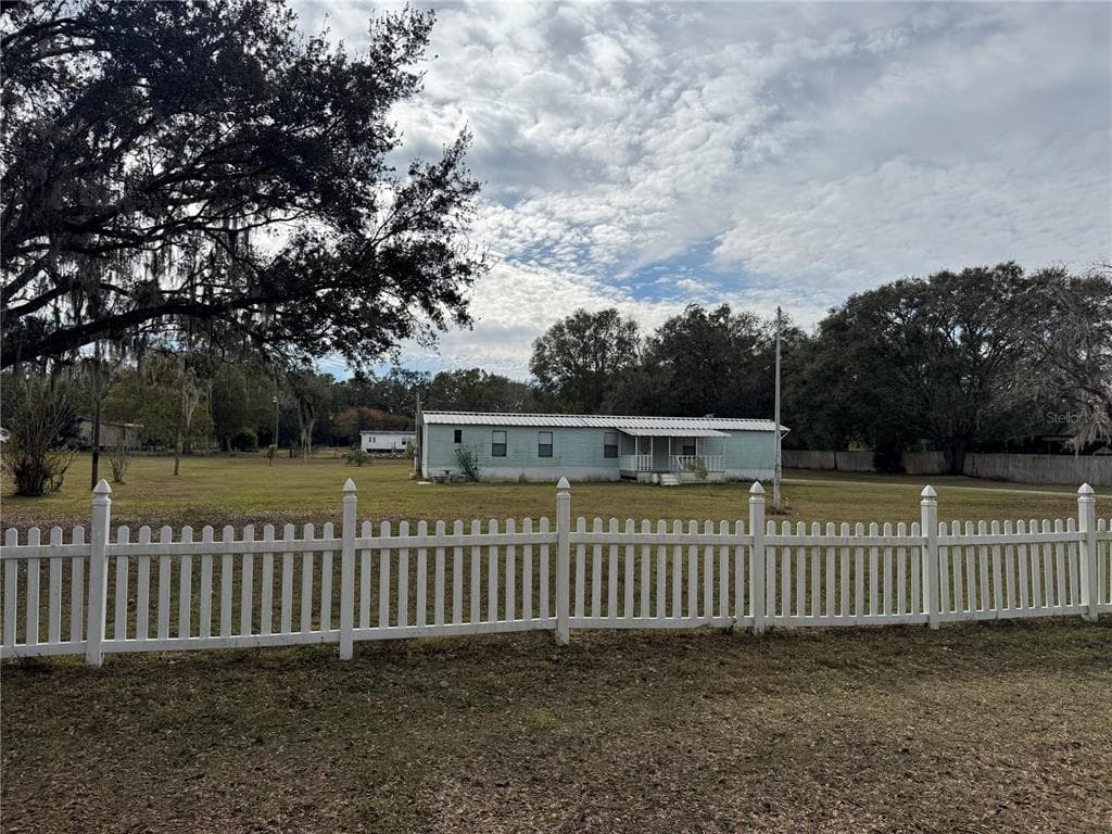 37108 WATERSIDE DRIVE ZEPHYRHILLS, FL 33541