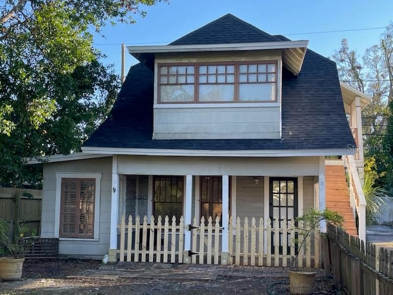 810 22ND AVENUE N ST PETERSBURG, FL 33704