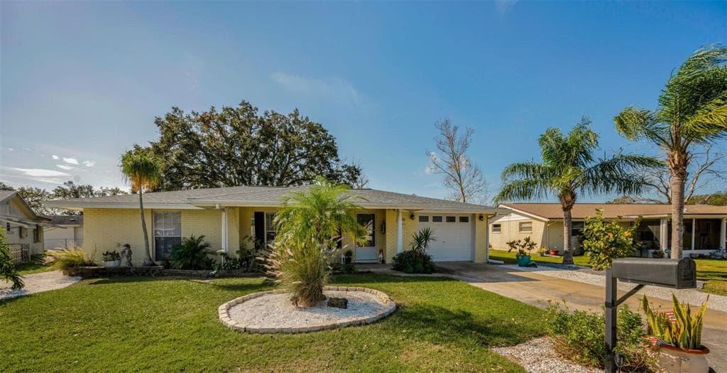 7820 WALLABA LANE NEW PORT RICHEY, FL 34653