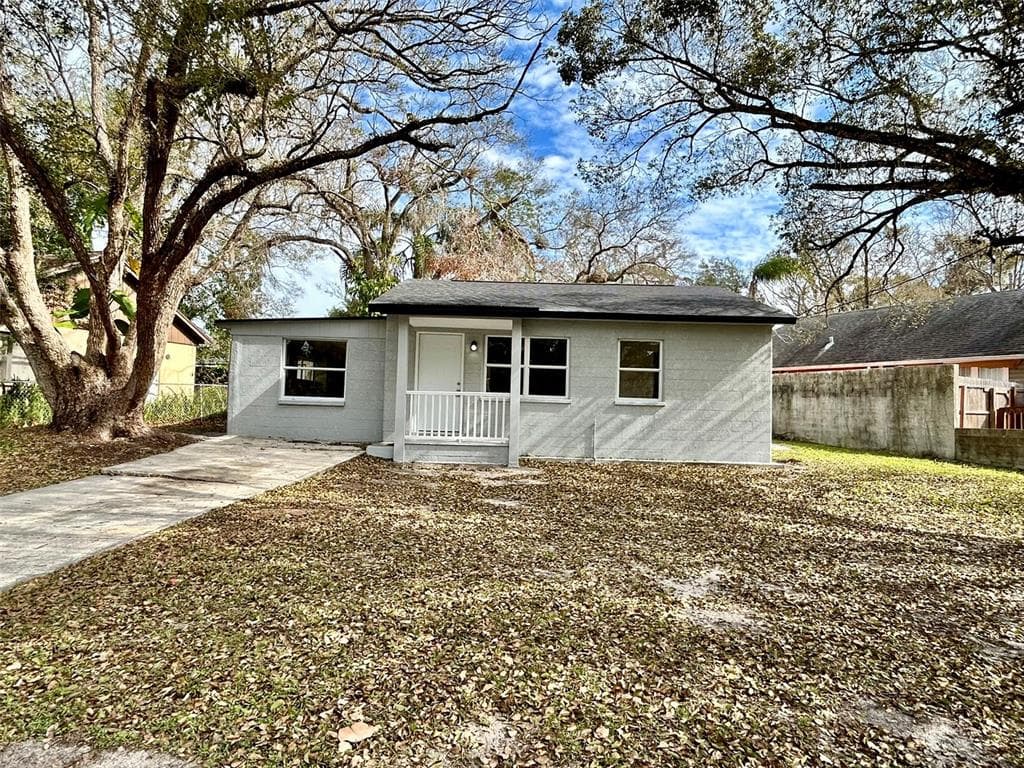 1426 E MULBERRY DRIVE TAMPA, FL 33604