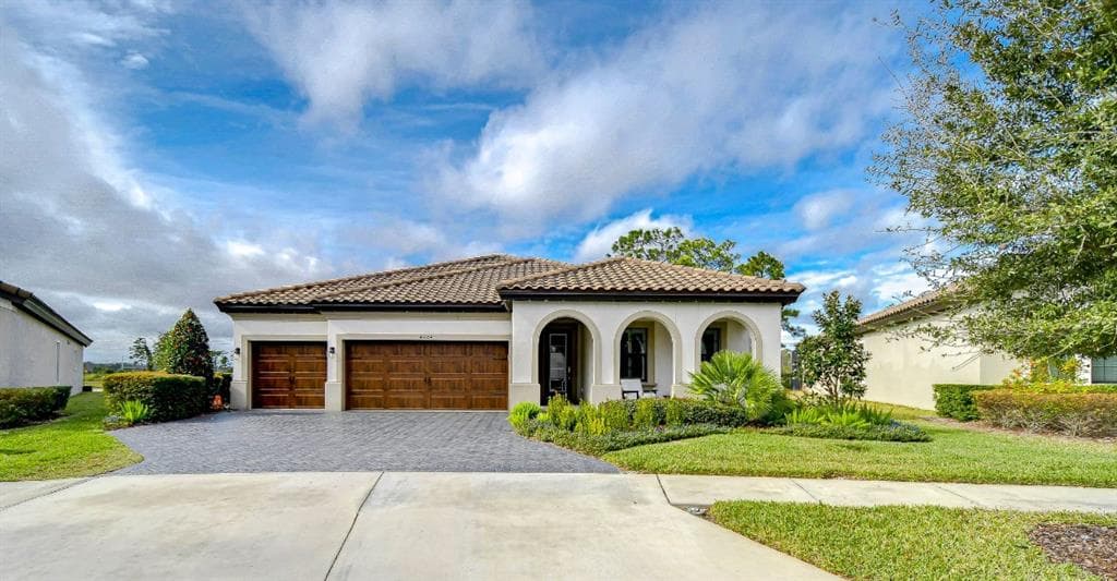 4204 WOODS RIDER LOOP ODESSA, FL 33556