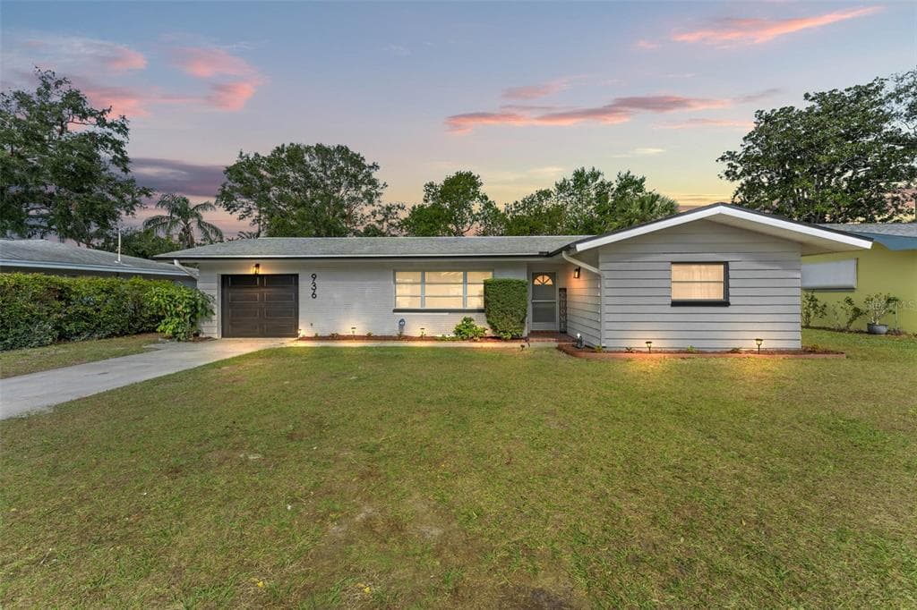 936 LYNDHURST STREET DUNEDIN, FL 34698