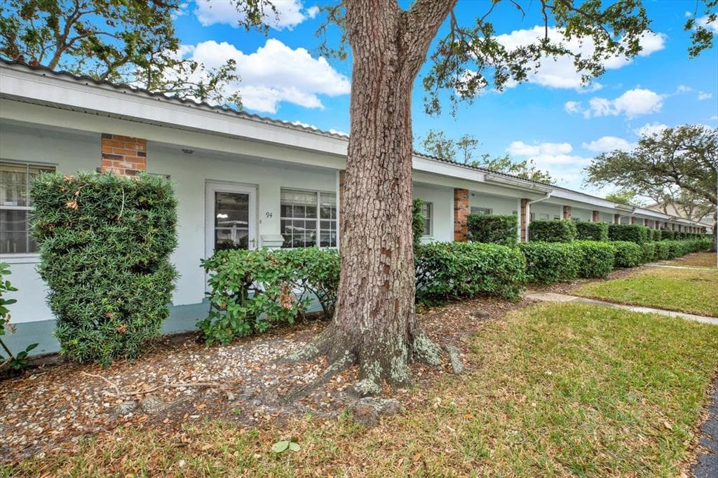 11200 102ND AVENUE UNIT 94 SEMINOLE, FL 33778