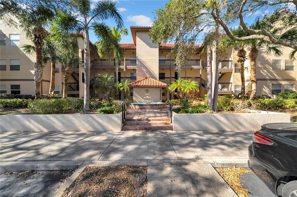 2400 FEATHER SOUND DRIVE UNIT 1215 CLEARWATER, FL 33762