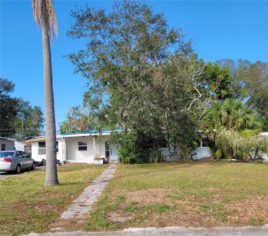 5533 8TH AVENUE N ST PETERSBURG, FL 33710