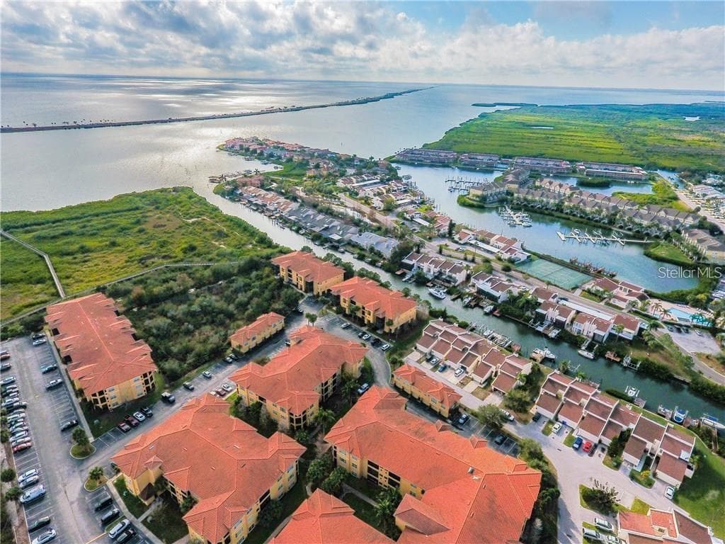 4345 BAYSIDE VILLAGE DRIVE UNIT 304 TAMPA, FL 33615