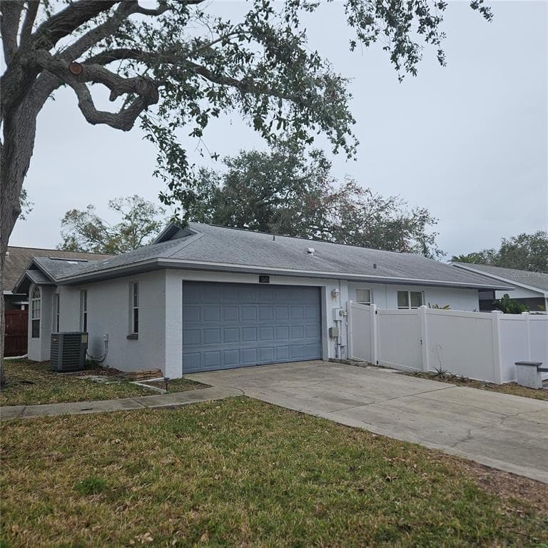 11473 OAKHURST ROAD LARGO, FL 33774