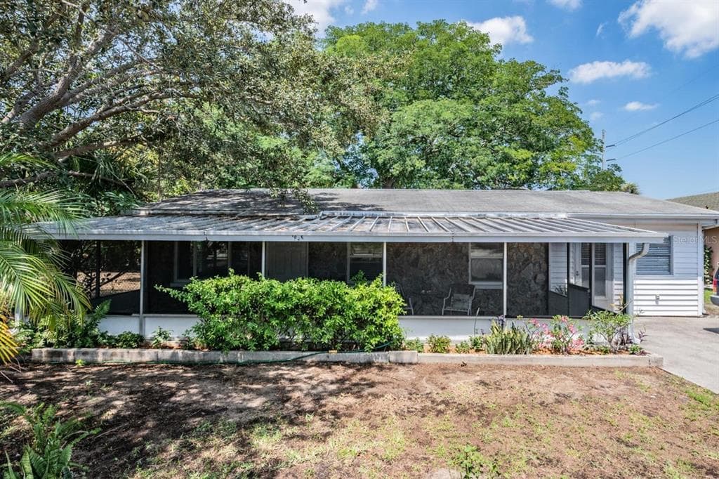 1635 OMAHA STREET PALM HARBOR, FL 34683