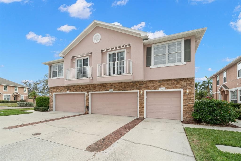 504 51ST AVENUE N ST PETERSBURG, FL 33703