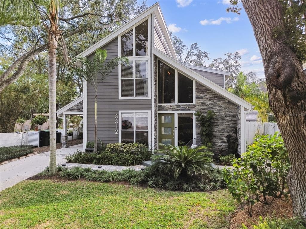 3312 W OAKELLAR AVENUE TAMPA, FL 33611