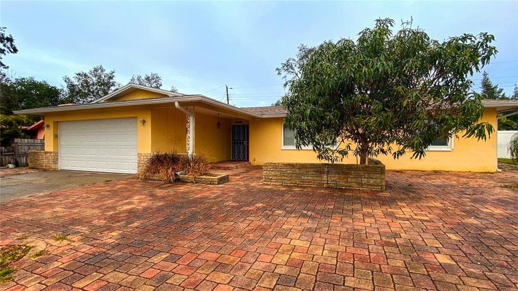 14281 102ND AVENUE LARGO, FL 33774