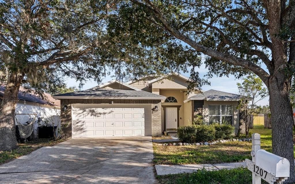 1207 JOLLEY COURT VALRICO, FL 33594