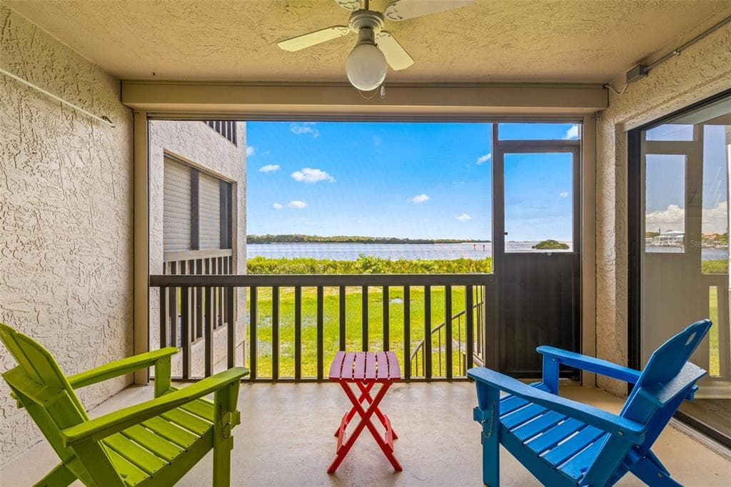 1812 MARINER DRIVE UNIT 137 TARPON SPRINGS, FL 34689
