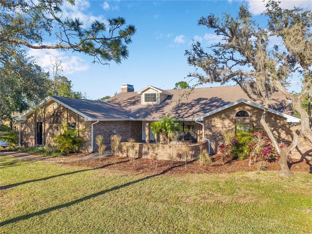 520 CENTERBROOK DRIVE BRANDON, FL 33511