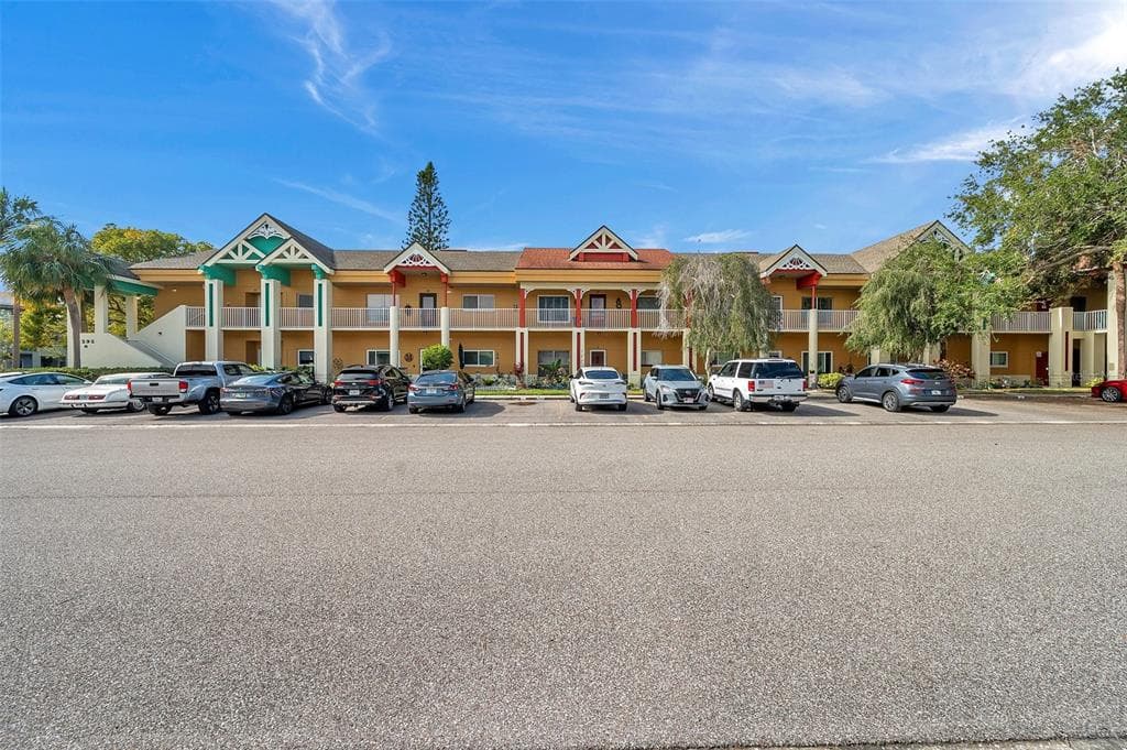 2292 AUSTRIAN LANE UNIT 22 CLEARWATER, FL 33763