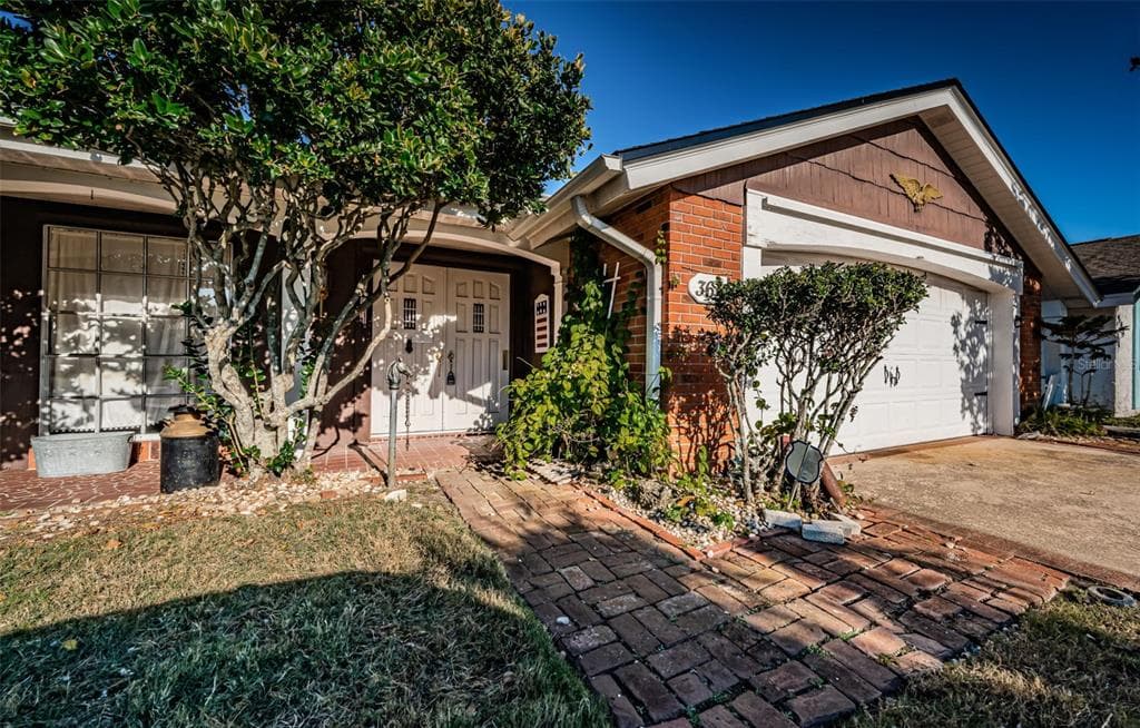 3614 ROCK ROYAL DRIVE HOLIDAY, FL 34691