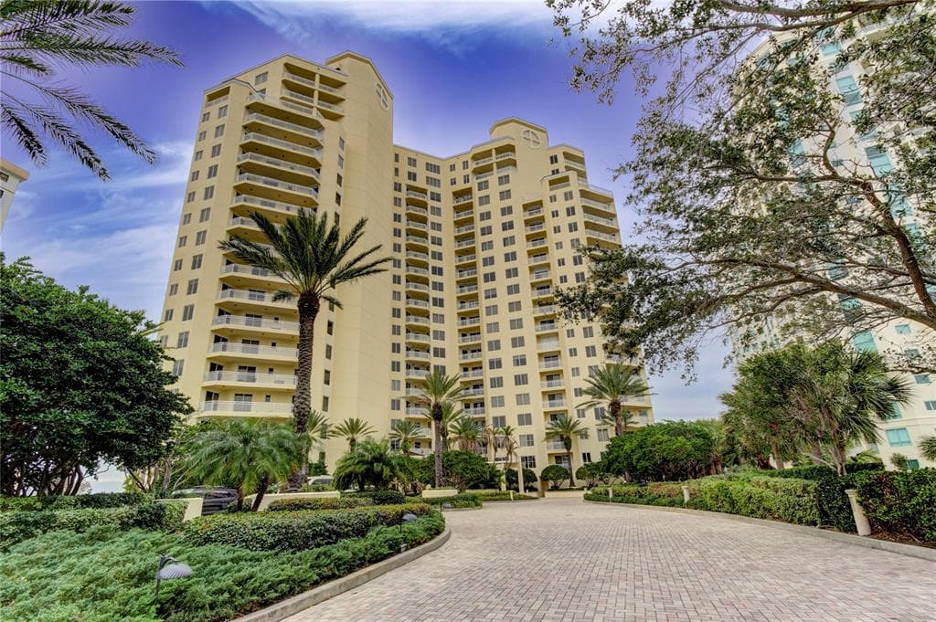 1200 GULF BOULEVARD UNIT 602 CLEARWATER BEACH, FL 33767
