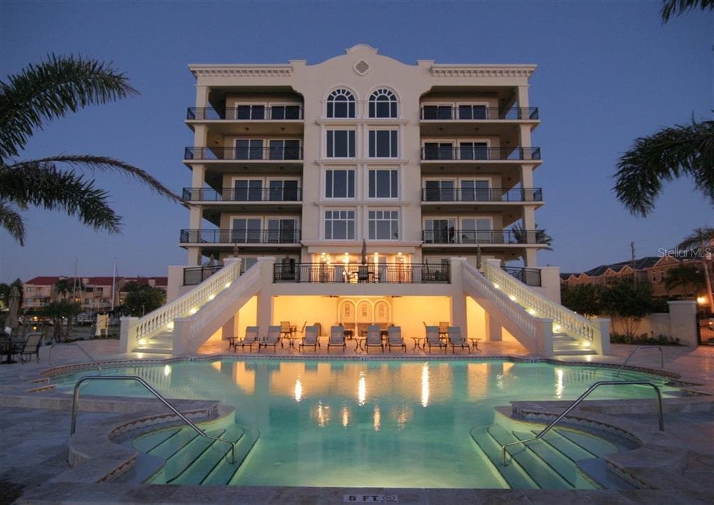 202 WINDWARD PASSAGE UNIT 208 CLEARWATER BEACH, FL 33767