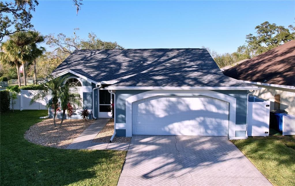 2502 WRENCREST CIRCLE VALRICO, FL 33596