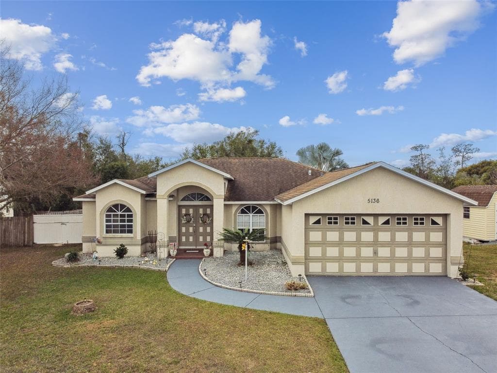 5136 SUMMER HILL DRIVE ZEPHYRHILLS, FL 33542