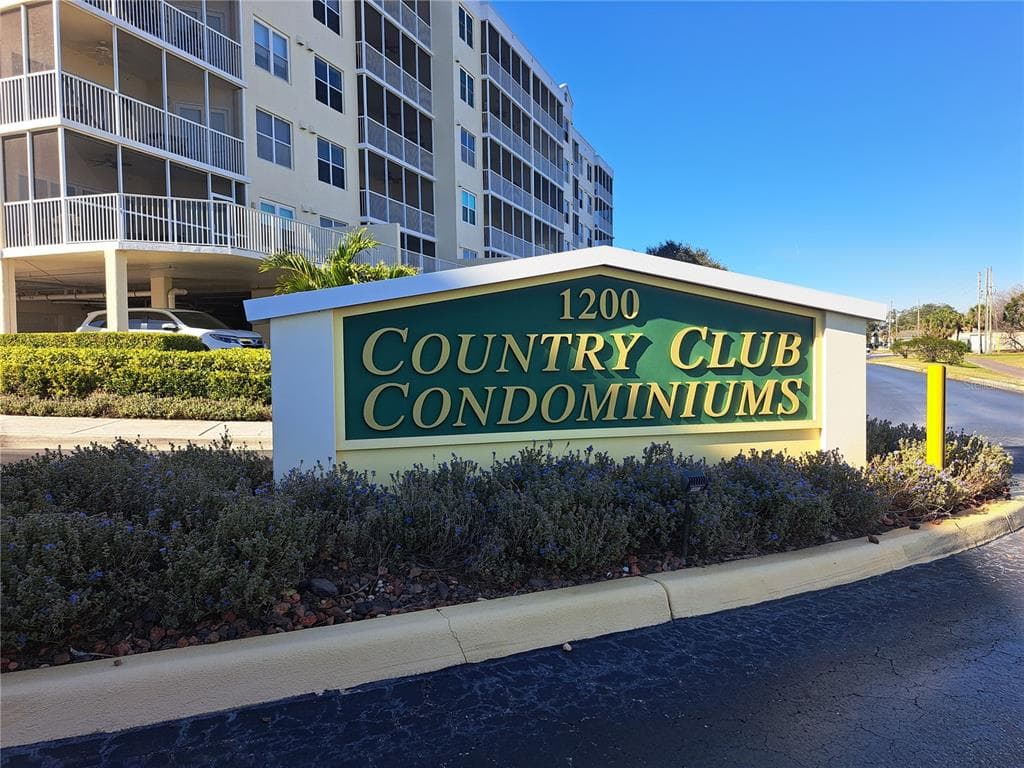 1200 COUNTRY CLUB DRIVE UNIT 1103 LARGO, FL 33771