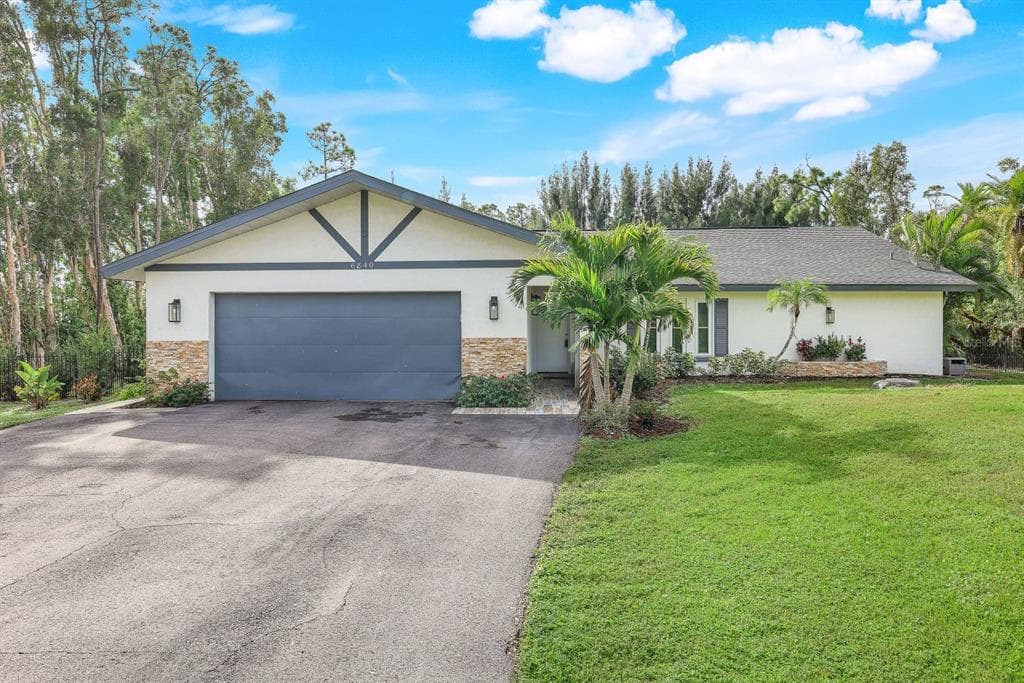 6840 BRIARCLIFF ROAD FORT MYERS, FL 33912