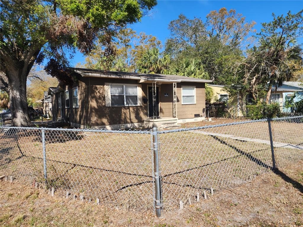 1543 43RD STREET S ST PETERSBURG, FL 33711