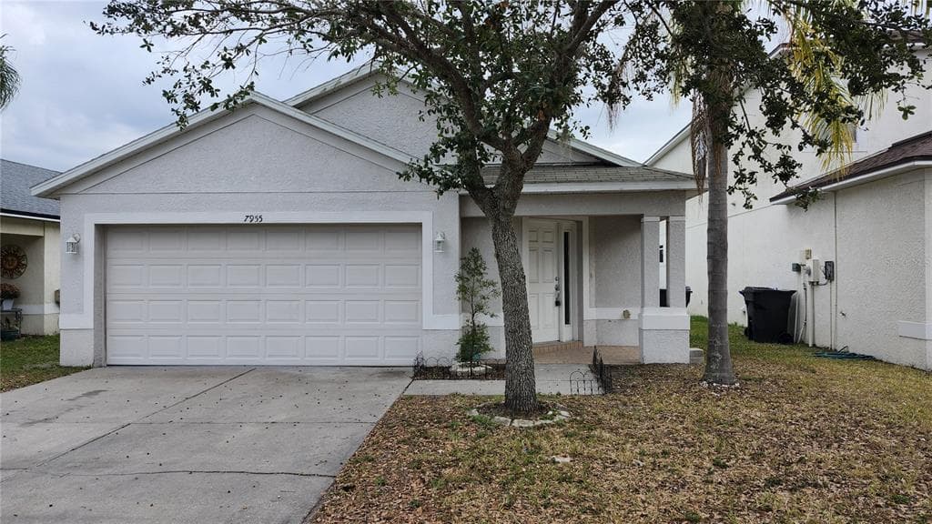 7955 CARRIAGE POINTE DRIVE GIBSONTON, FL 33534