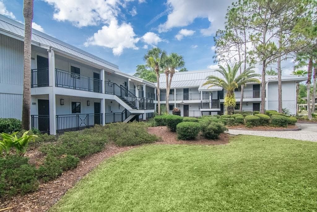 4744 FOX HUNT DRIVE UNIT 1022 & 1024 WESLEY CHAPEL, FL 33543