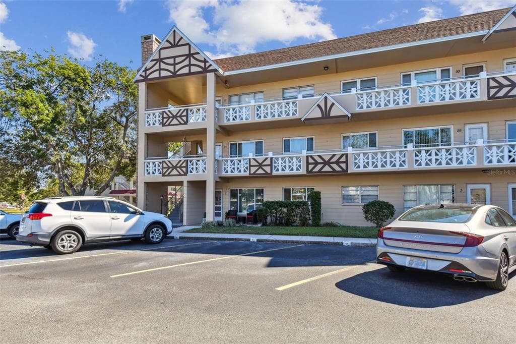 2311 BRISBANE STREET UNIT 1 CLEARWATER, FL 33763