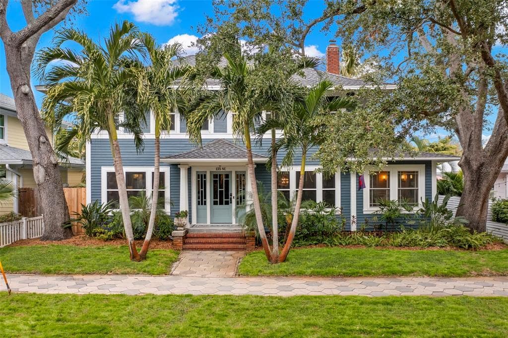135 6TH AVENUE NE ST PETERSBURG, FL 33701