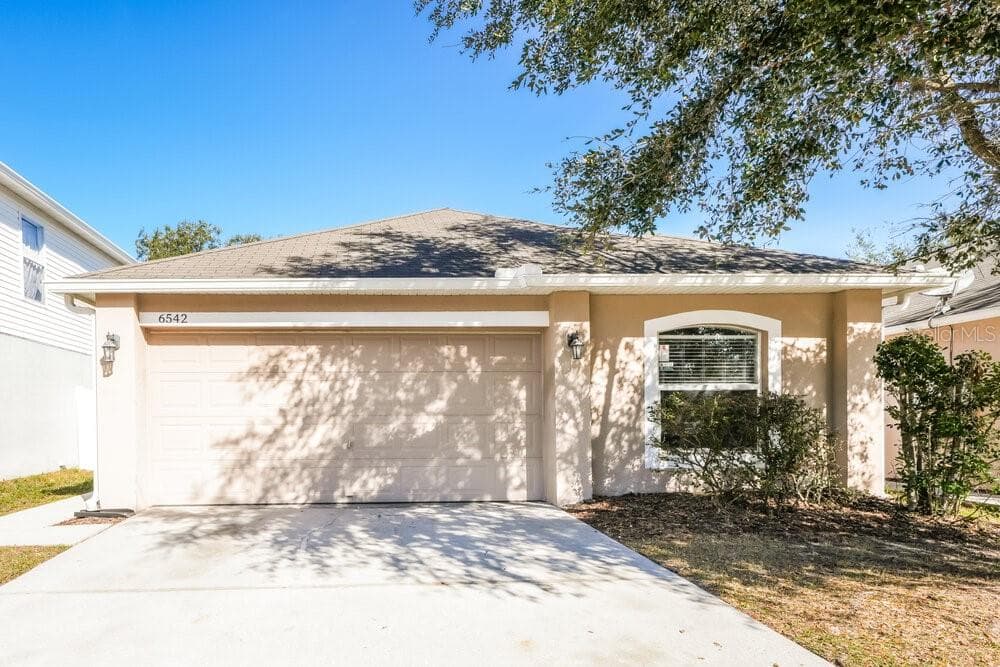 6542 TABOGI TRAIL WESLEY CHAPEL, FL 33545