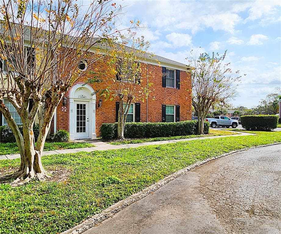 13763 JUNIPER BLOSSOM DRIVE UNIT 101 TAMPA, FL 33618