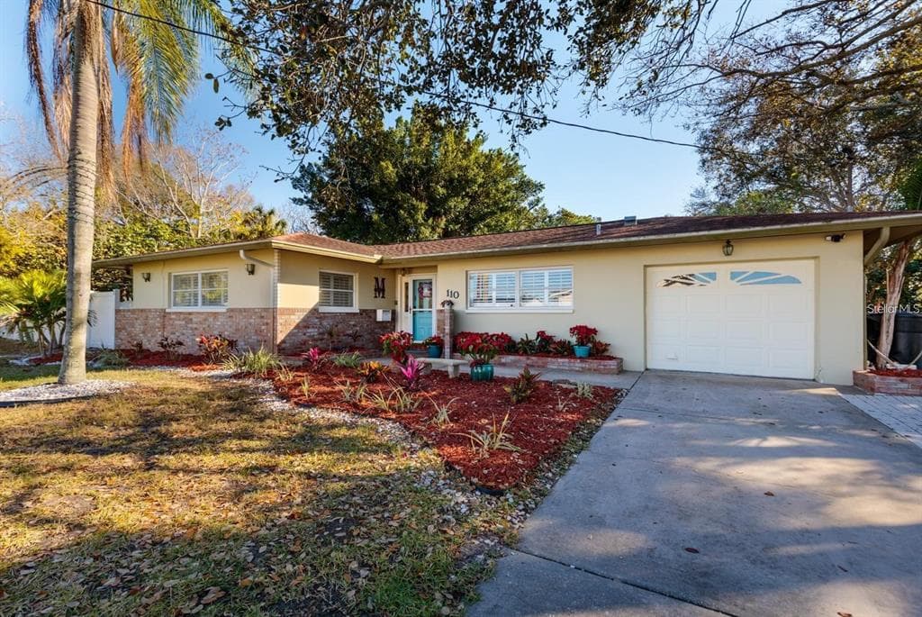 110 92ND AVENUE NE ST PETERSBURG, FL 33702
