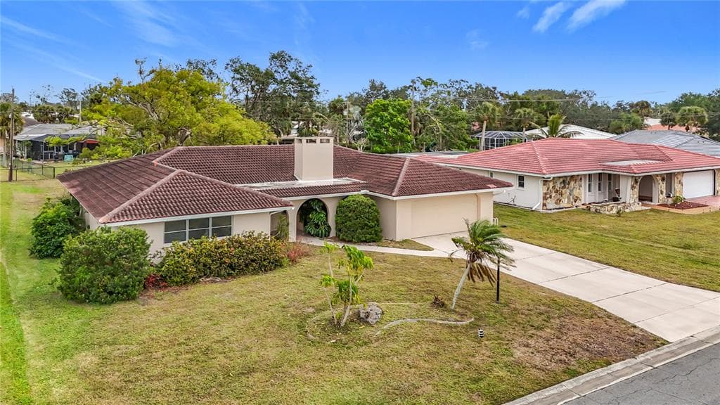 121 VAN DYCK DRIVE NOKOMIS, FL 34275