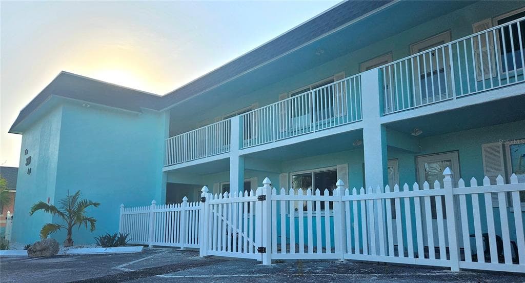 350 73RD AVENUE UNIT 2 ST PETE BEACH, FL 33706