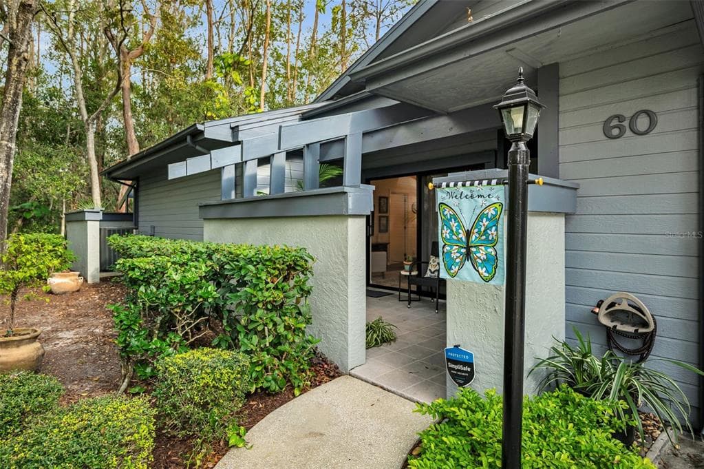 60 MORNING DOVE PLACE OLDSMAR, FL 34677